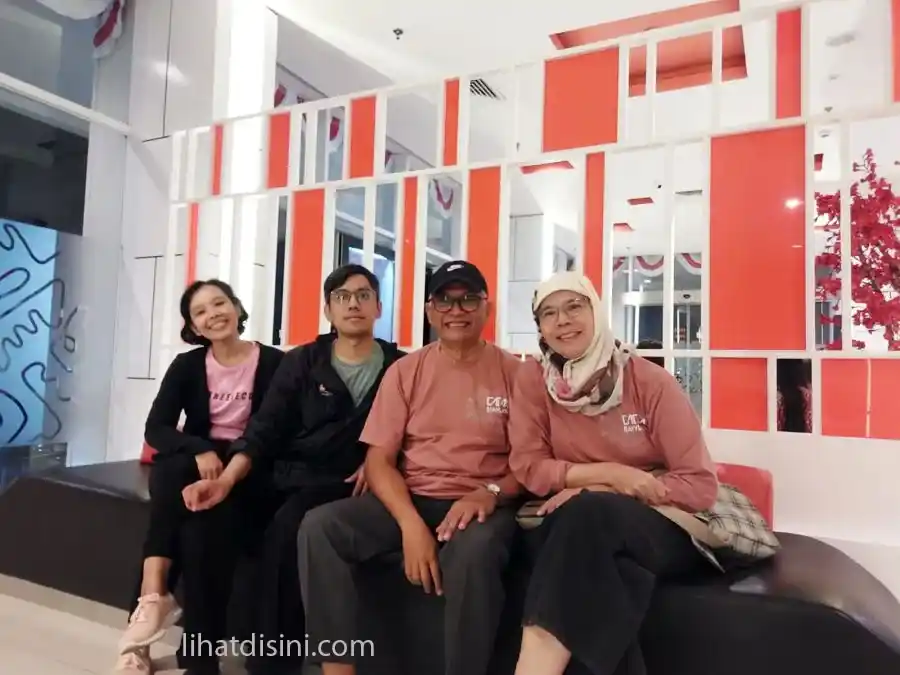 lounge starlet hotel jakarta airport