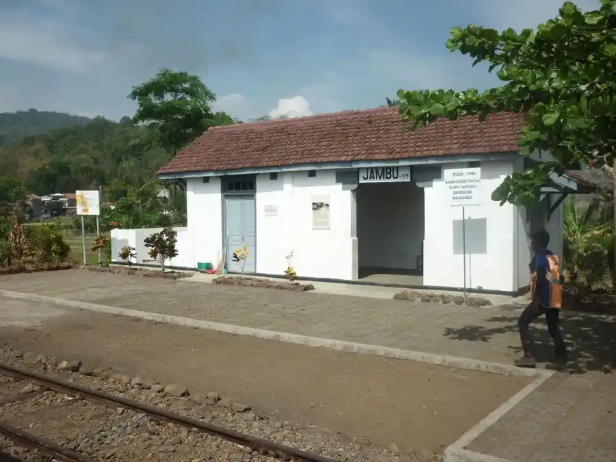 stasiun jambu