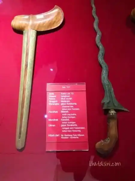 keris dengan 13 luk