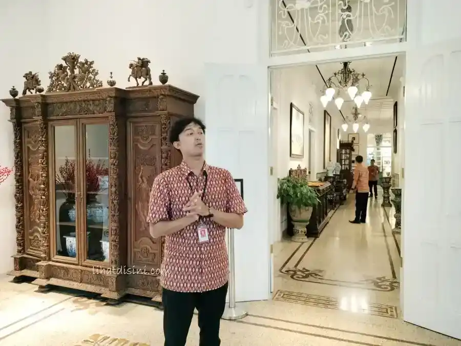 pemandu rumah batik keris