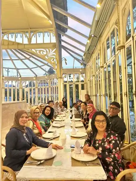 fine dining bareng teman-teman