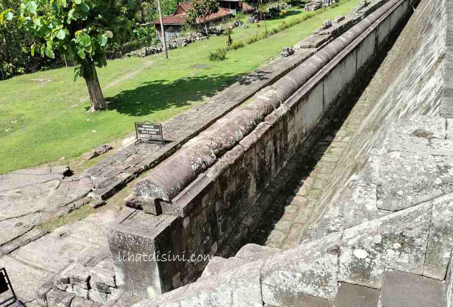 menuju pendapa