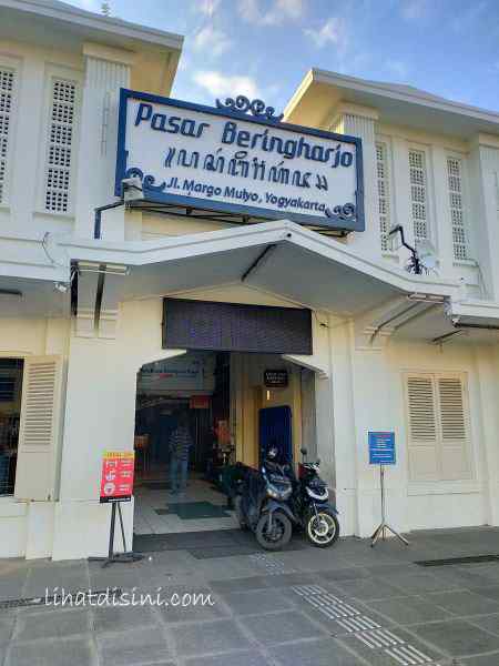 pasar beringharjo yogyakarta