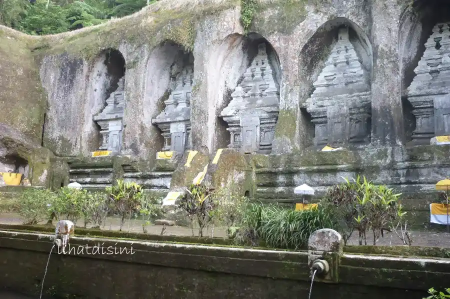 candi tebing gunung kawi