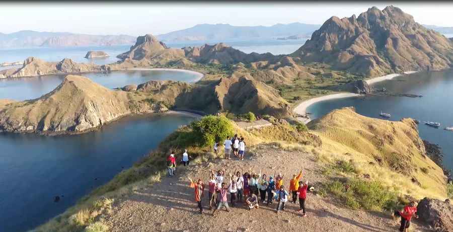 Day 2-Naik Kapal Phinisi Jelajah Taman Nasional Komodo