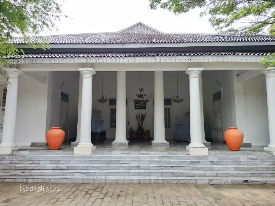 gedung negara